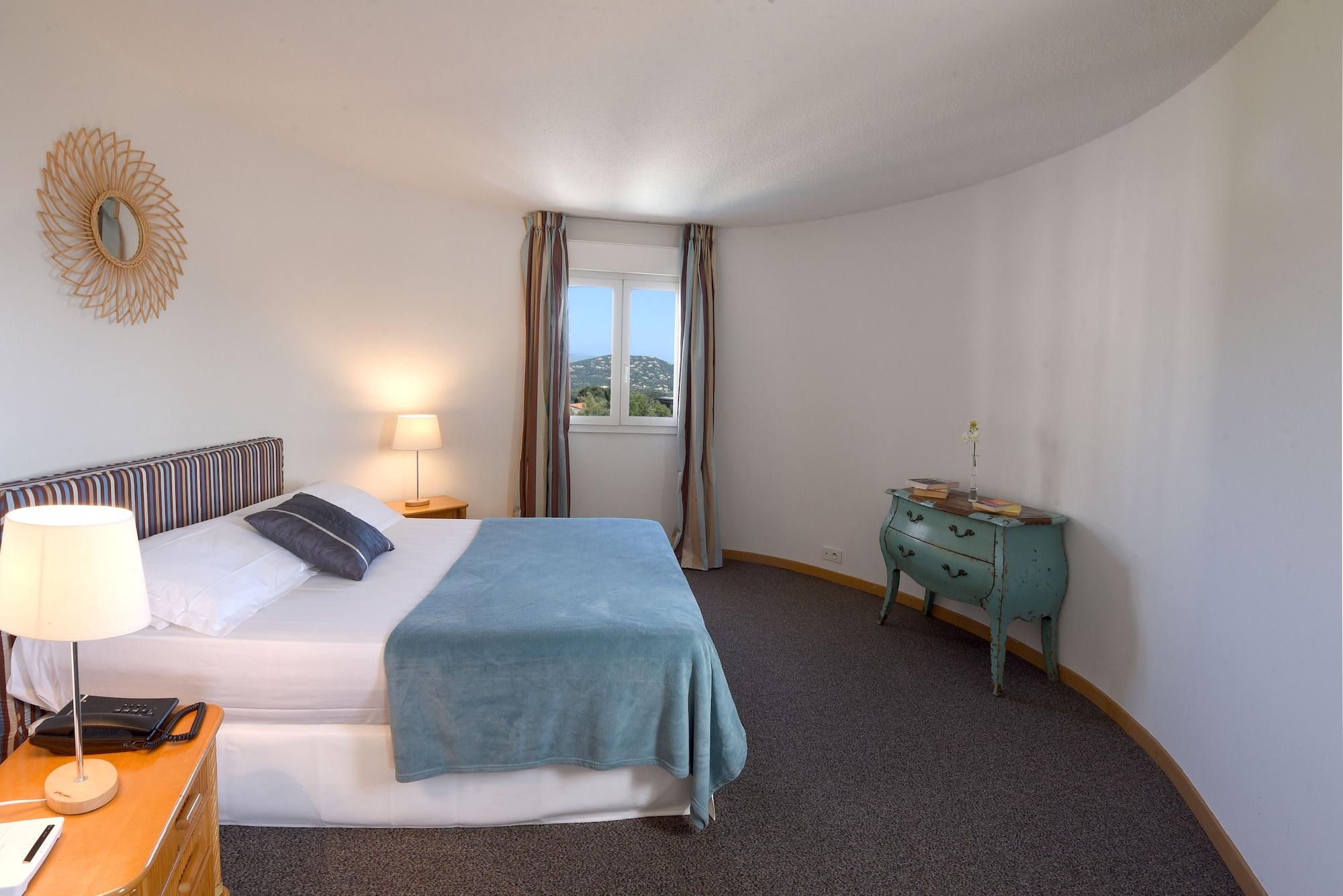 Hotel Le Tilbury Porto-Vecchio  Bagian luar foto