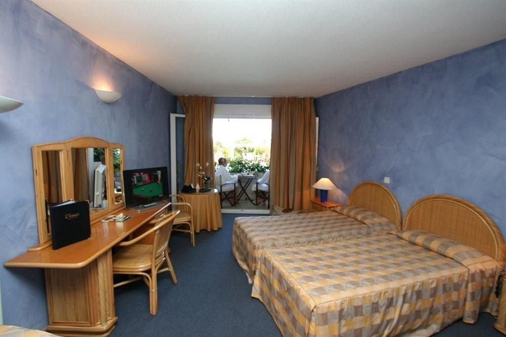 Hotel Le Tilbury Porto-Vecchio  Bagian luar foto