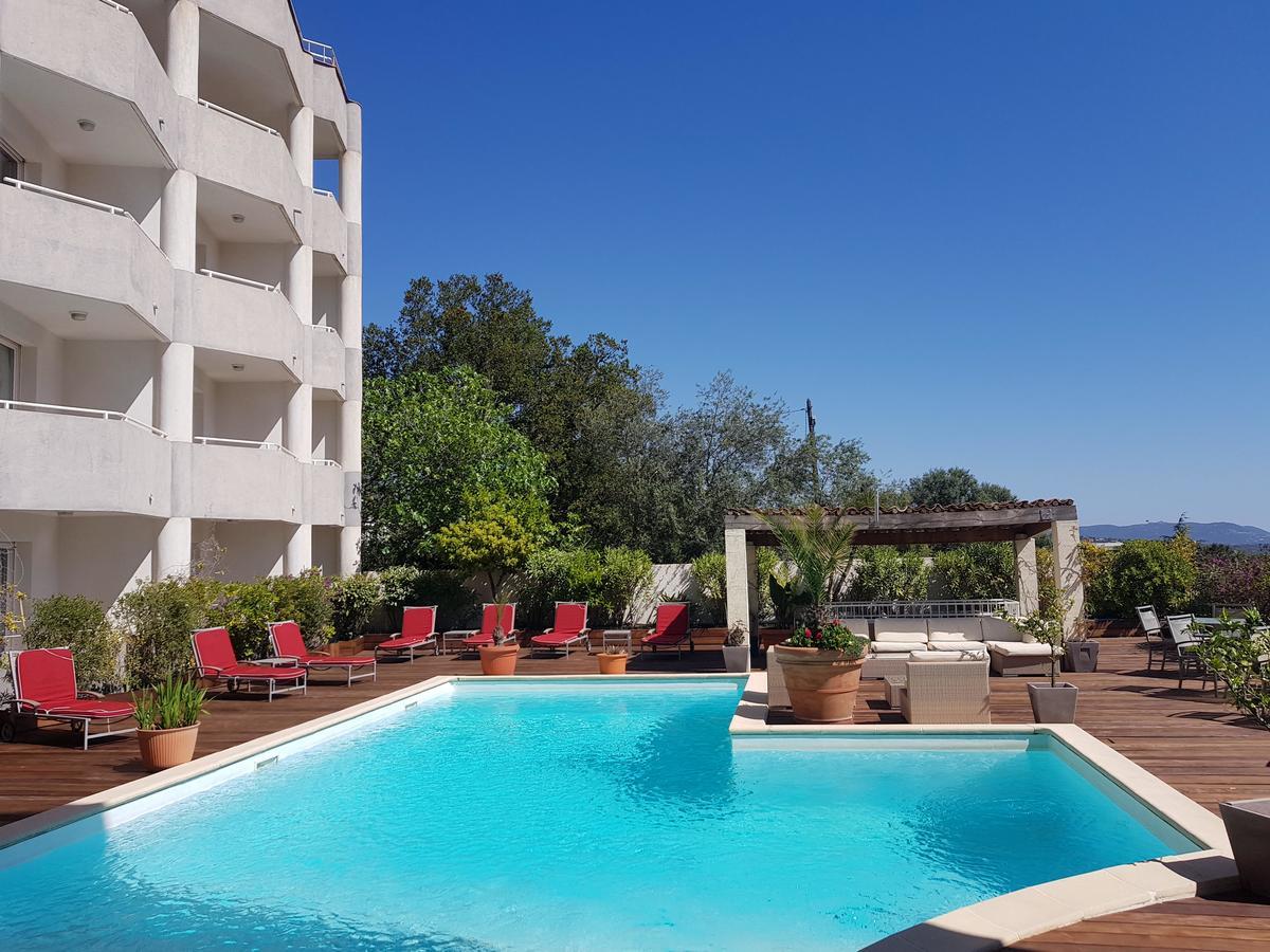Hotel Le Tilbury Porto-Vecchio  Bagian luar foto