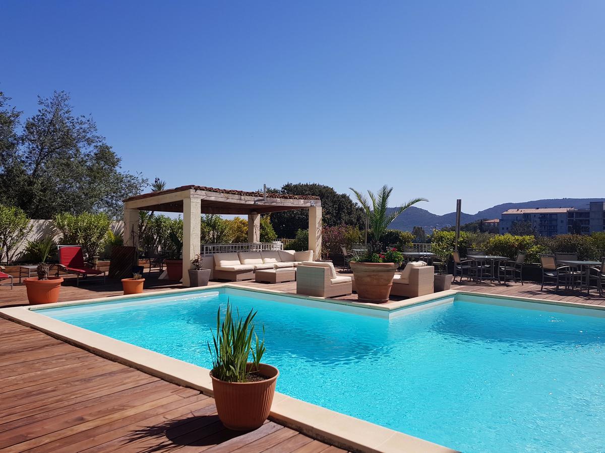 Hotel Le Tilbury Porto-Vecchio  Bagian luar foto