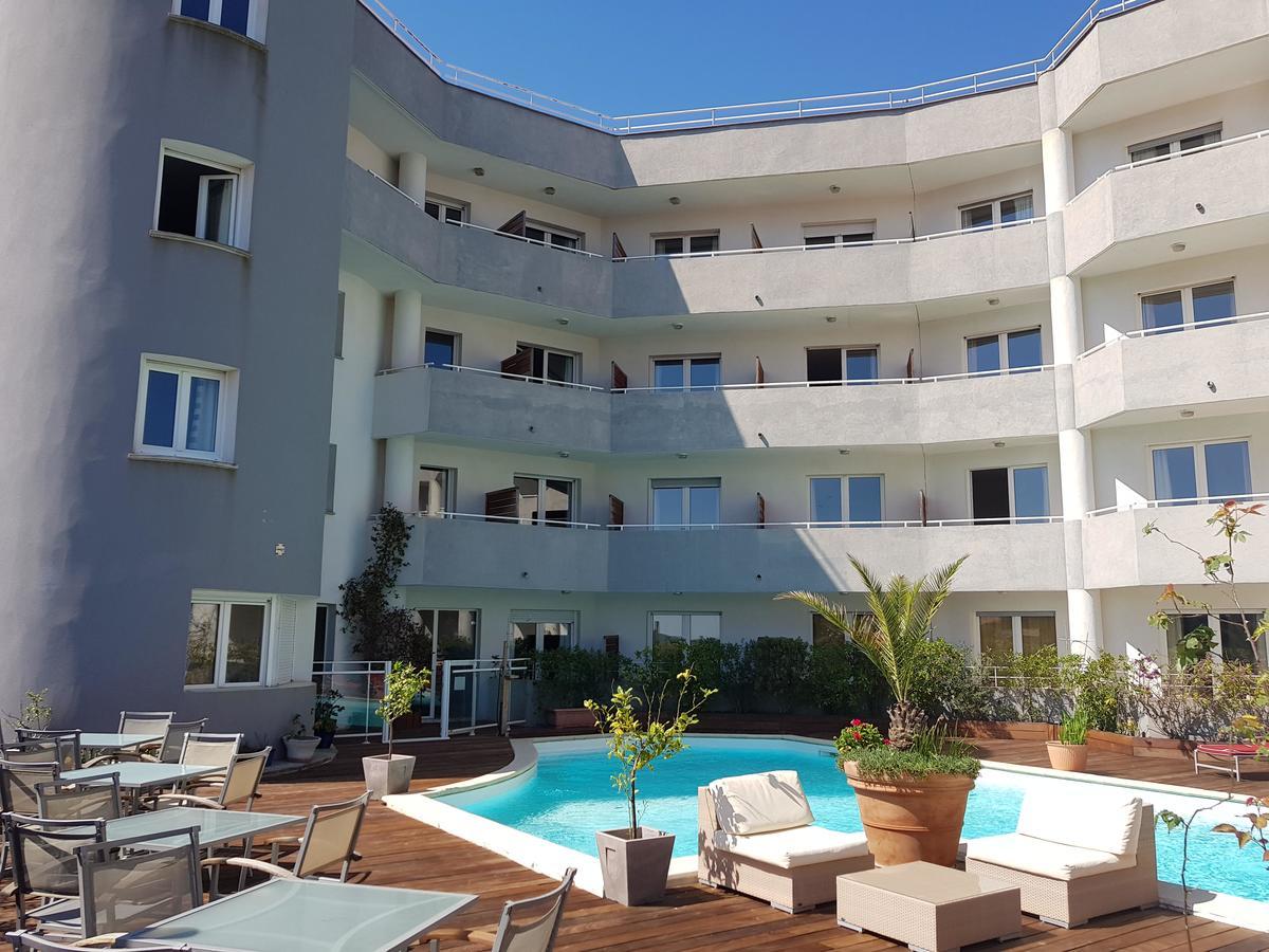 Hotel Le Tilbury Porto-Vecchio  Bagian luar foto