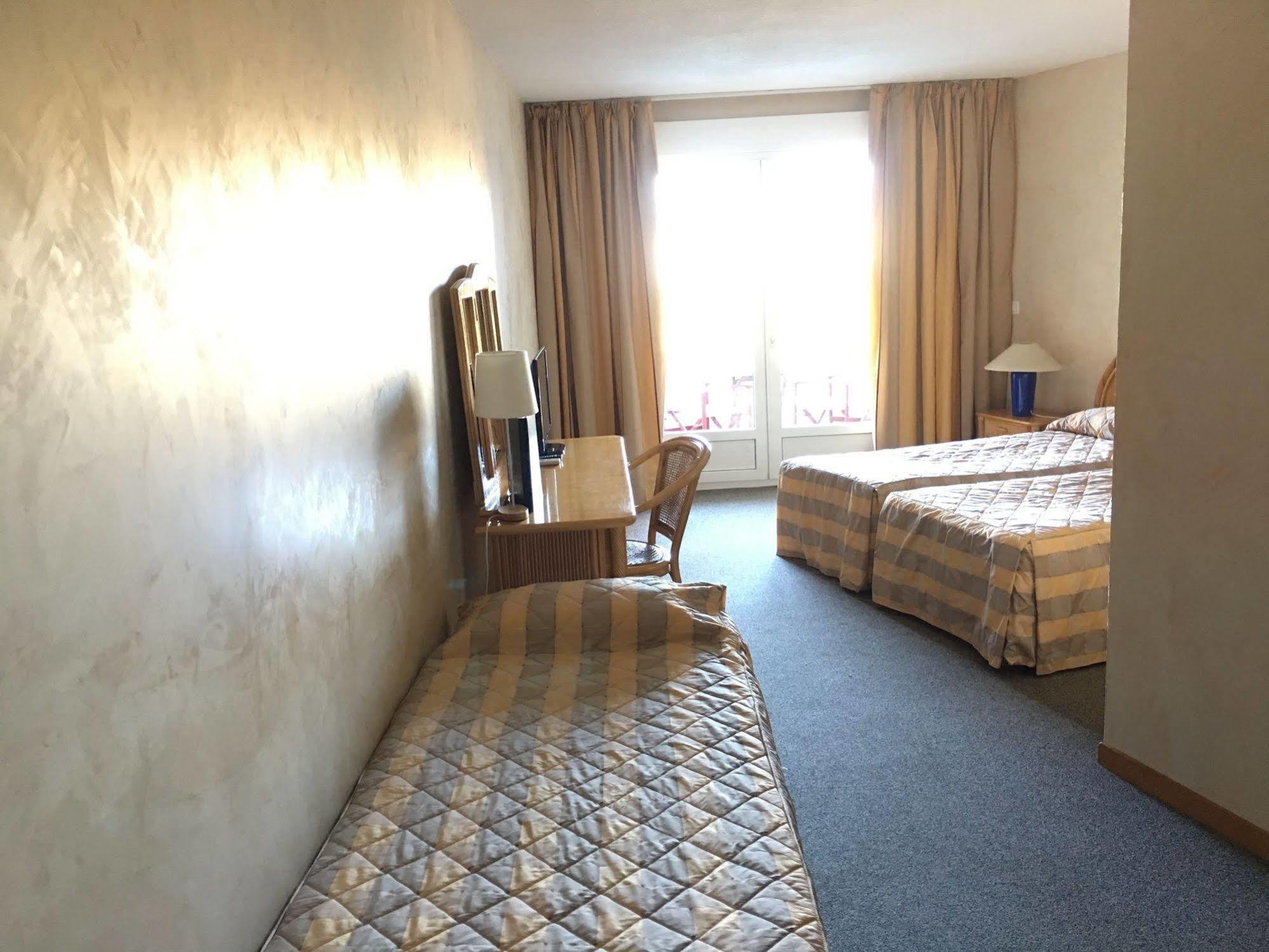 Hotel Le Tilbury Porto-Vecchio  Bagian luar foto