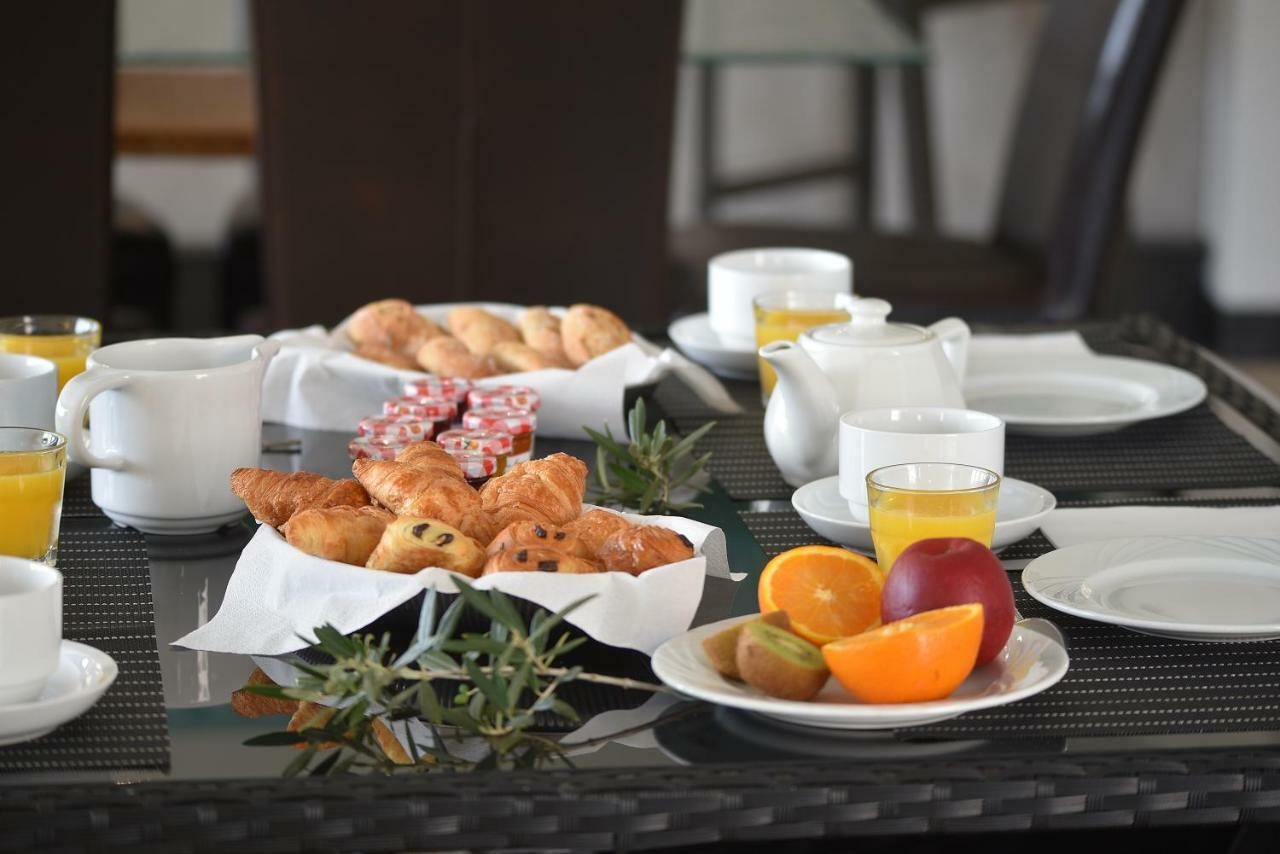 Hotel Le Tilbury Porto-Vecchio  Bagian luar foto